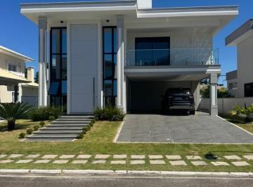 Casa · 275m² · 4 Quartos · 4 Vagas · Espetacular casa de alto padrão com 4 suítes em condomínio fechado, Florianópolis / SC