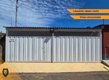Casa de 3 quartos, Samambaia · Casa à venda QR 221 Samambaia Norte