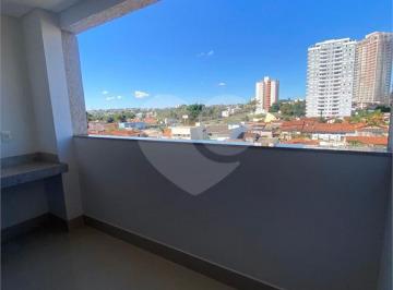 Varanda · Apartamento no Residencial Amsterdam- Go