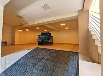 IMG_20260610_105549_000.jpeg · Elegante casa em condomínio para venda com 4 quartos, sendo 2 suítes, 480m² - urban#M7YHX