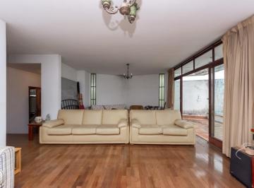 img_7467.jpeg · Deslumbrante casa para venda em Morumbi com 4 quartos, sendo 2 suítes, 285m²