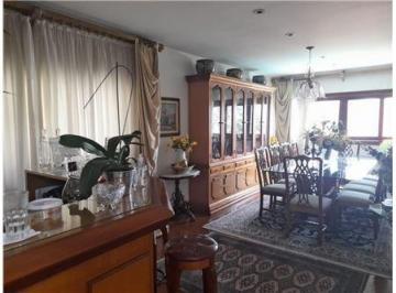 IMG_20260610_105548_000.jpeg · Versátil casa de vila para venda em Morumbi com 4 quartos, sendo 2 suítes, 800m² - urban#KPF4N