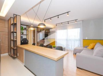 1 · Apartamento com 2 dormitórios e uma suíte no Batel