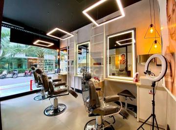 Comercial · 99m² · 1 Vaga · Sala comercial equipada para locação anual no Centro de Balneário Camboriú