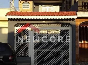 Casa · 246m² · 3 Quartos · 5 Vagas · Sobrado em Rua Boaventura Rodrigues da Silva - Parque Boturussu - São Paulo/SP