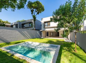 199455_i75MVWmwVPm12S6lw3_19945565e745f808fdd.jpg · Casa para aluguel - na Vila São Francisco (Zona Sul)