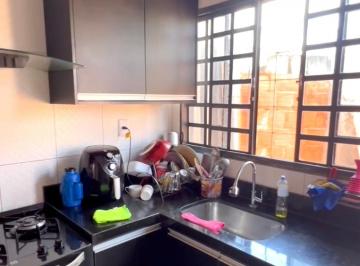 Casa de 3 quartos, Vicente Pires · Vicente Pires, casa, 3 quartos, suíte, 8 vagas, Rua 13, troca em Top Life