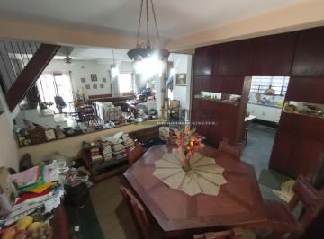Casa · 276m² · 3 Quartos · 5 Vagas · Sobrado à Venda na Granja Clotilde