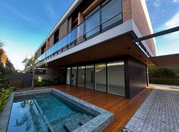 Casa · 299m² · 4 Quartos · 2 Vagas · Casa à venda no Condomínio Pátio Estaleiro