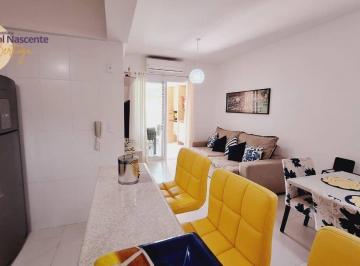 f30be4ca26798baf05a0cd79b652b9ed2e772f3f · Apartamento com 2 dormitórios à venda.