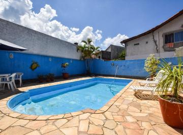 PISCINA · Casa linear com piscina, próximo às melhores praias da RO