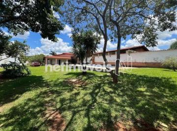 af160c9a-1ccf-4345-a7b3-287cae6310bb.webp · 2 Quartos | 1 Suíte | Varanda | Piscina | Casa de Fundos