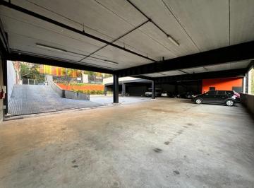 Comercial · 722m² · 40 Vagas · Ponto Comercial à Venda na Vila Andrade, São Paulo-SP, com 40 Vagas de Garagem e 900m² de Área.
