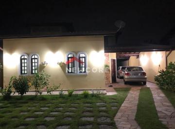 Casa · 214m² · 3 Quartos · 2 Vagas · Casa em Rua Priscila Mamede de Souza - Jardim Britânia - Caraguatatuba/SP