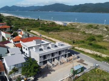 Casa · 81m² · 2 Quartos · 1 Vaga · Sobrado à venda no bairro Praia do Sonho - Palhoça/SC