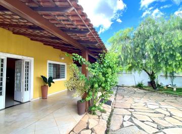 Casa de 4 quartos, Guará · COLONIA AGRICOLA ÁGUAS CLARAS (GUARAPARK) 4 QUARTOS, 4 SUÍTES, LOTE 800M²
