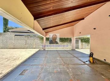 Casa · 255m² · 3 Quartos · 8 Vagas · Vende-se Casa no Cond. Vila Velha - Casa 80% TÉRREA, 3 suítes, lote 1.5 46m