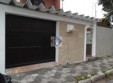 Casa · 200m² · 2 Quartos · 2 Vagas · Sobrado no Centro de Suzano c/ 2 Dormitórios