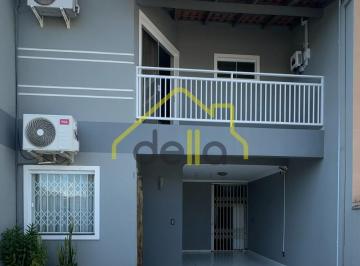 Foto 01 · Sobrado Geminado Mobiliado com 3 dormitórios e 6 metros de abertura!