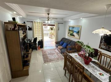 Casa · 140m² · 2 Quartos · 2 Vagas · Sobrado de 2 quartos com suíte e churrasqueira no Monte Alegre - Casa à venda em Taboão da Serra-SP