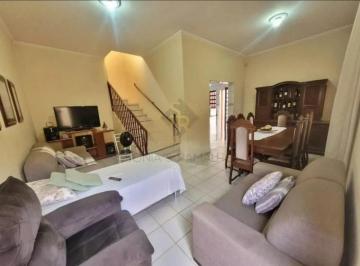Casa · 210m² · 3 Quartos · 3 Vagas · Casas Residenciais Padrão em Ribeirão Preto