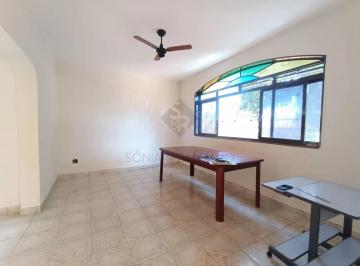 Casa · 250m² · 3 Quartos · 4 Vagas · Casa à venda com sala de tv e jantar, 03 quartos e quintal com área de churrasco no Bairro Ipiranga,