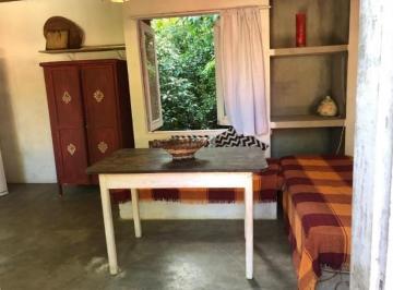 Casa · 52m² · 1 Quarto · Casa nova, belas vistas, possibilidade de aumentar uma kitinet no térreo.