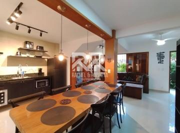 Casa · 100m² · 3 Quartos · 1 Vaga · Linda casa reformada e mobiliada com 3 quartos no Alto