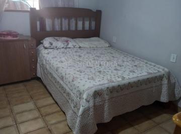 Casa · 360m² · 2 Quartos · 2 Vagas · Jardim Seyon - Casa com 02 dormitórios. com Edícula acesso individual.