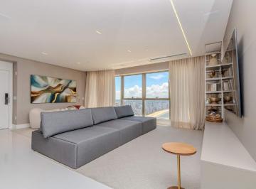 Apartamento · 250m² · 4 Quartos · 3 Vagas · Apartamento à venda no Ed. Yachthouse em Balneário Camboriú