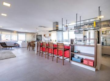 Apartamento · 220m² · 4 Quartos · 4 Vagas · Apartamento á Venda no Morumbi com 220m², 4 quartos sendo 4 suítes, 4 vagas.