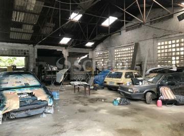 Comercial · 400m² · 15 Vagas · Aluga Galpão 400m² - No Jardim Ubirajara !