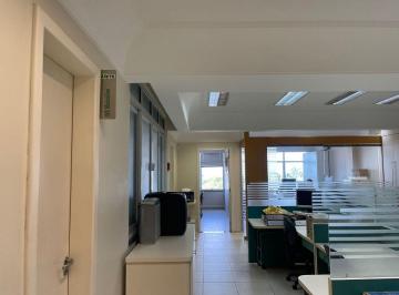811a75dac69873c5ed13992334c38c2a4970ed35 · Sala comercial com 106m² - À venda no Centro de Florianópolis.