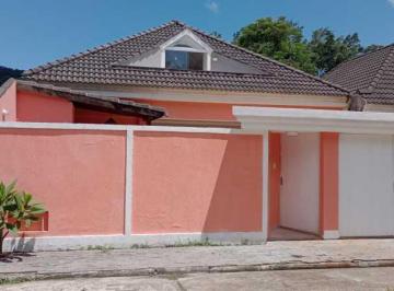 Casa · 200m² · 3 Quartos · 1 Vaga · Casa de 3 quartos em Vargem Grande
