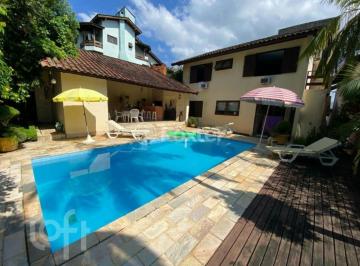 a7281428 · Casa, 3 dormitórios, 163.1 m², em Agronômica