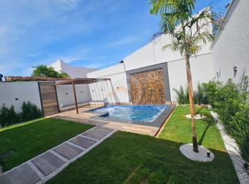 Casa · 172m² · 3 Quartos · 4 Vagas · Casa 3 suites plenas,sozinha lote no Bairro Ilda