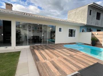 Casa de 3 dormitórios em Carianos - Florianópolis/SC · Casa de 3 dormitórios em Carianos - Florianópolis/SC