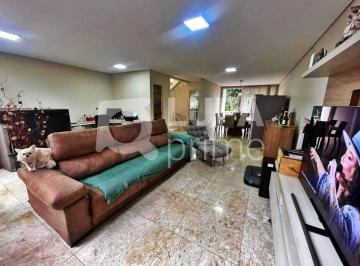Casa · 225m² · 4 Quartos · 4 Vagas · CASA COM 4 QUARTOS E 4 VAGAS DE GARAGEM À VENDA NO TREMEMBÉ