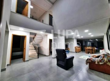 Casa · 350m² · 5 Quartos · 10 Vagas · CASA COM 5 QUARTOS E 10 VAGAS DE GARAGEM À VENDA EM GUARAREMA