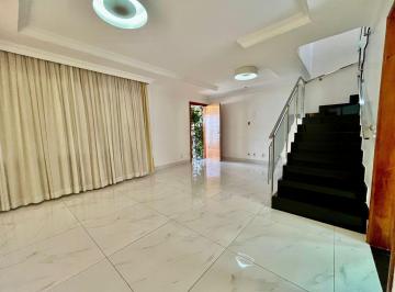 Sala · Condomínio Villas do Atlântico   Casa em Condomínio com 3 Quarto(s) por R$ 770.000 no setor Jardim P