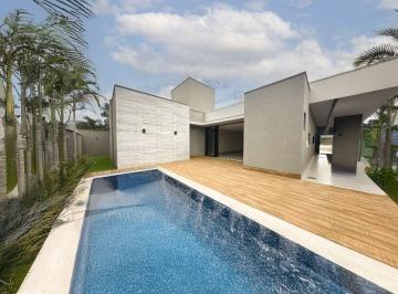 c46acbc6a0e110b5c29a0129552df73b0beea5b6 · Casa de 253 m² com 04 suítes à venda por R$ 2.400.000 no Portal do Sol Green - Goiânia
