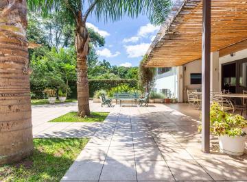 Casa · 545m² · 4 Quartos · 4 Vagas · Casa à venda no Batel ARYA1