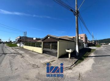 23580358_4.jpg · Casa ampla com 3 quartos em Matinhos.