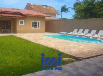 23981996_4.jpg · Casa com piscina no Brejatuba em Guaratuba
