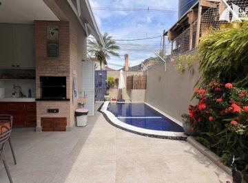 Casa · 160m² · 4 Quartos · 2 Vagas · Casa em condomínio para temporada no bairro de Juquehy!