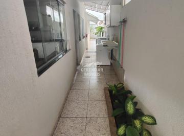 Casa · 90m² · 3 Quartos · 3 Vagas · Casa com 3 quartos e 2 banheiros no Vila Cristina Betim MG