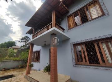 Casa · 159m² · 3 Quartos · 1 Vaga · Casa Duplex em Jardim Europa, Teresópolis/RJ