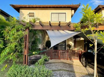 Casa de 5 quartos, Salvador · Casa para locação com 5 quartos mobiliada e energia solar 