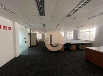 63bee09cb340082cc1f7bb1b4c63293d4464b037 · Excelente oportunidade de investimento! Prédio de 11 andares totalmente reformado em 2019, com local
