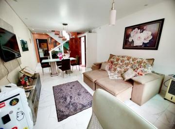 Casa de 3 quartos, São Paulo ·  Sobrado à venda no Conjunto Residencial Vista Verde 